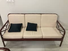 Sofa Set In Good Condition