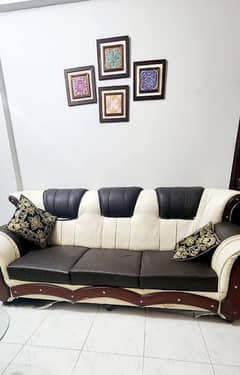 7 Seater sofa set in good condition for urgent sale