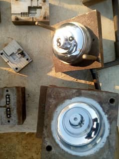 holder and two pin shoe mould