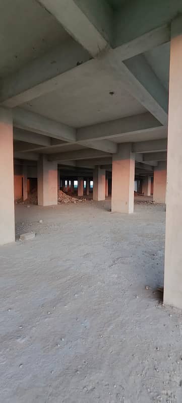 Main Malir 15 jilani residence Flats available 3 year instalment please 6