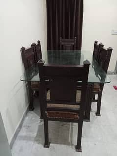 Dinning table for sale