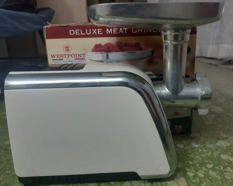 Electric deluxe meat grinder 5