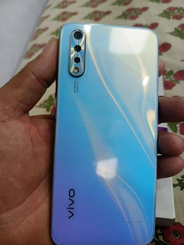 Vivo S1 With BoX charger 7