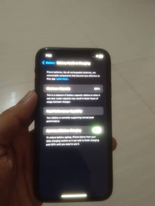 i phone XR new condition 4