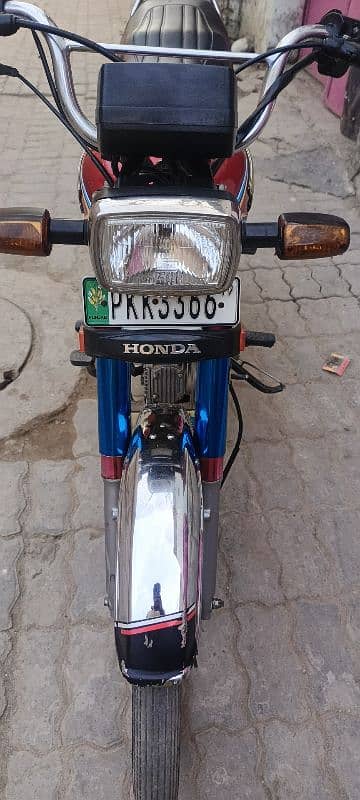 03027246710 for contact good condition ho da 70cc 7