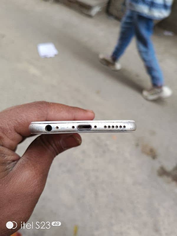 I phone 6 16 non pta ha home baton not working baki all ok 1