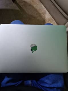 MacBook