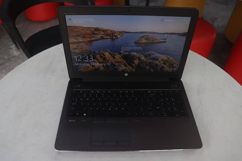 Hp zbook 15 g3 i7 6th gen 4gb Nvidia graphics card 5