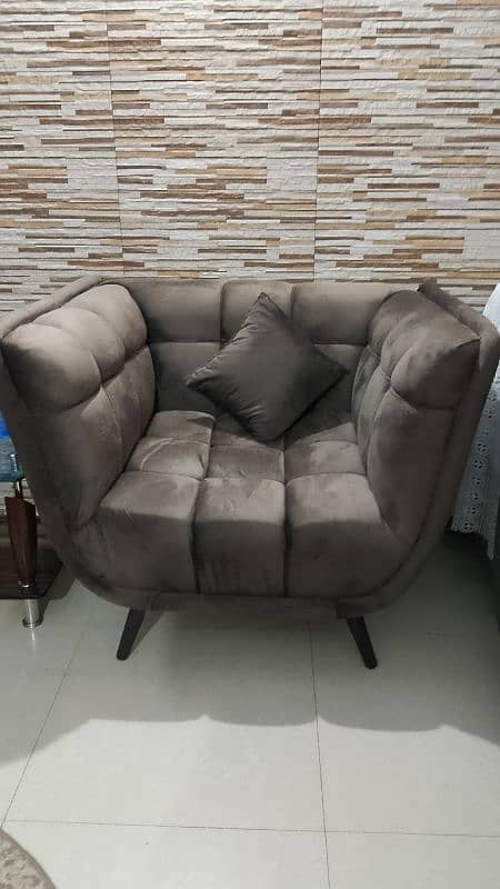 good condition 7 seater sofa set 4