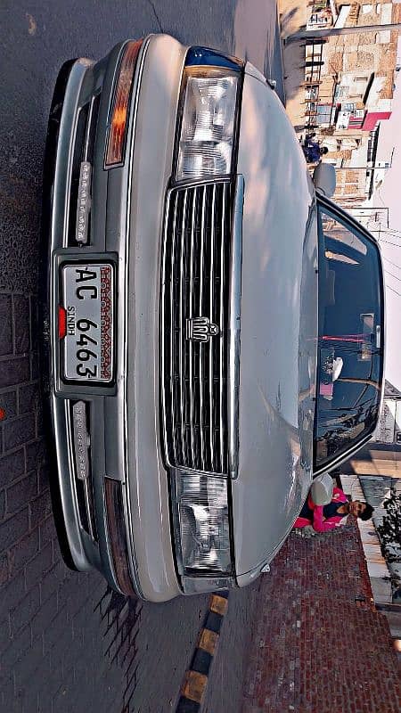 Toyota Crown 1974 body 1994 exchange posible 2