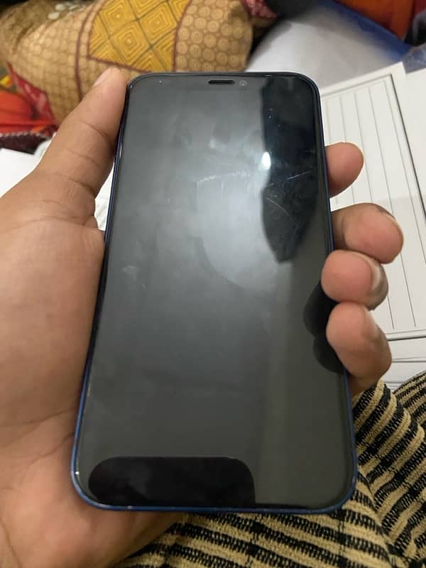 iphone 12 mini 4