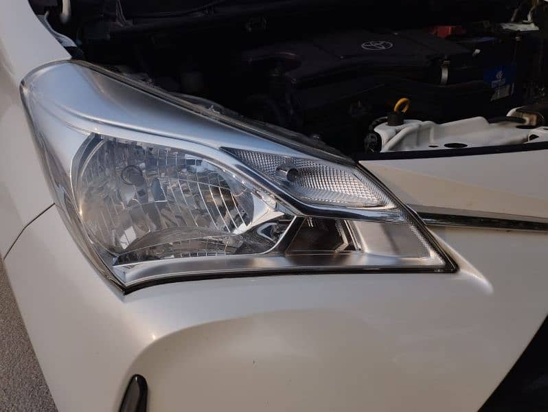 Toyota Vitz 2017 17