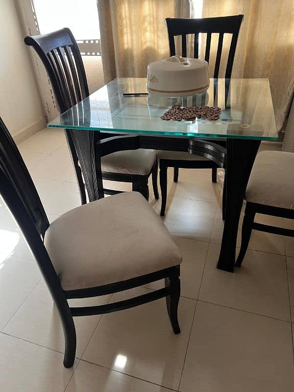 Dining Table with 4 chairs 1