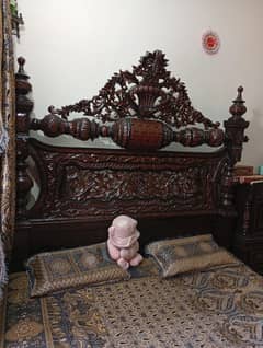 Bed set for sale completely wood antique design