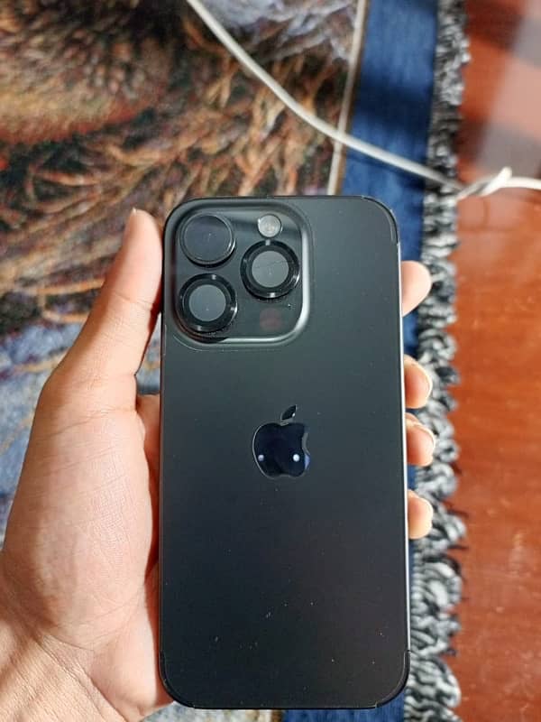 iPhone 15 pro 2