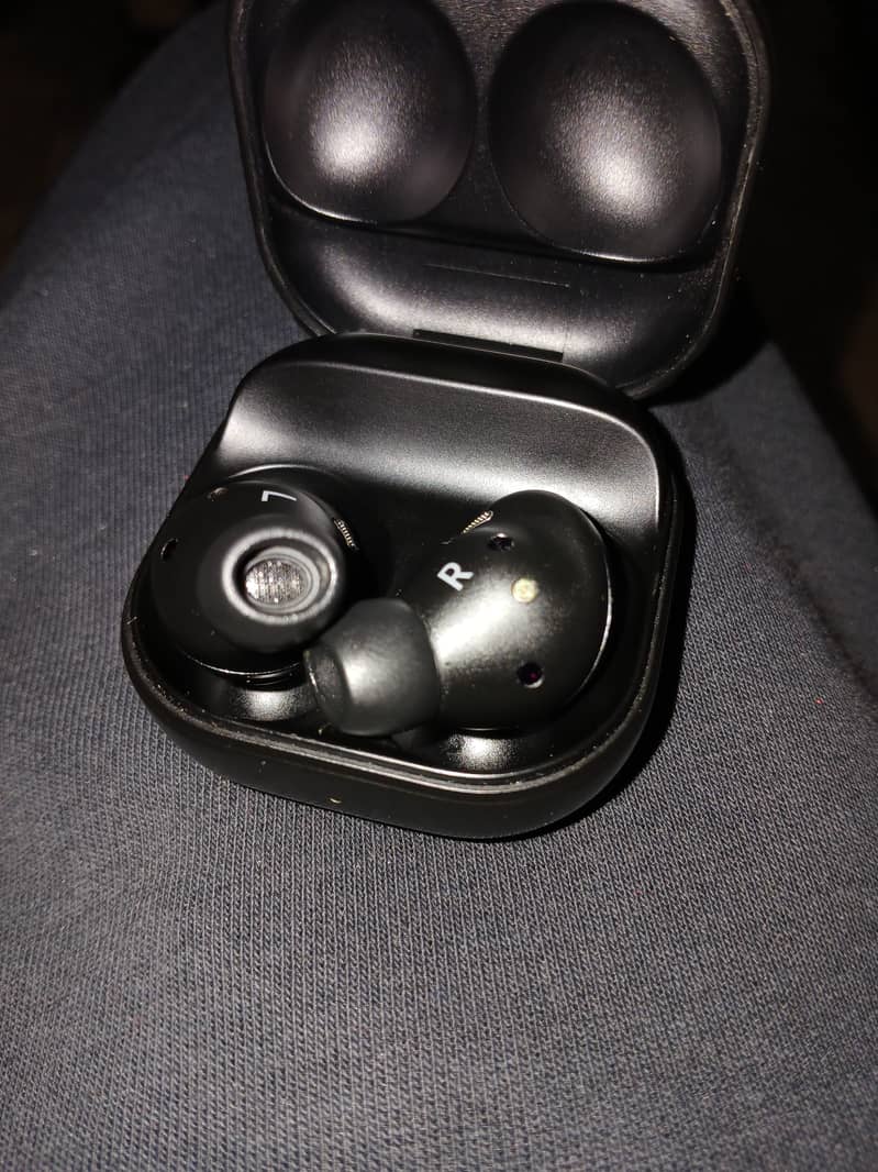 Samsung Galaxy Buds Pro Original ANC, 360 Audio Just Like New 5