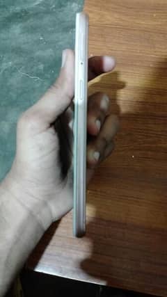 OPPO a57 4/64 RS: 6500