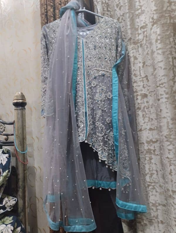 3 piece suit with sharara in very good condition 1