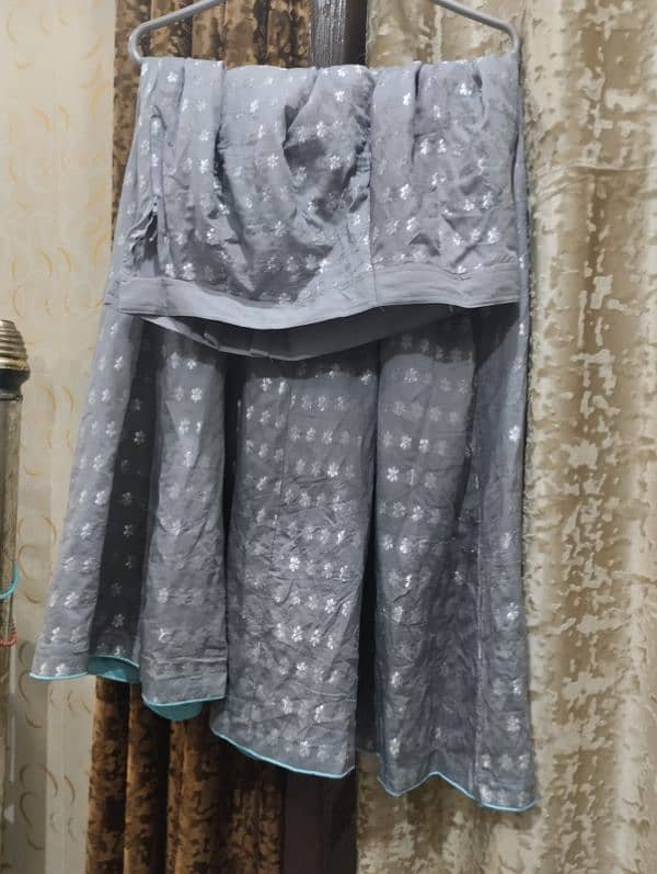 3 piece suit with sharara in very good condition 2