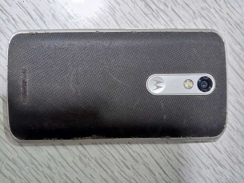 Motorola Droid Turbo 2 1