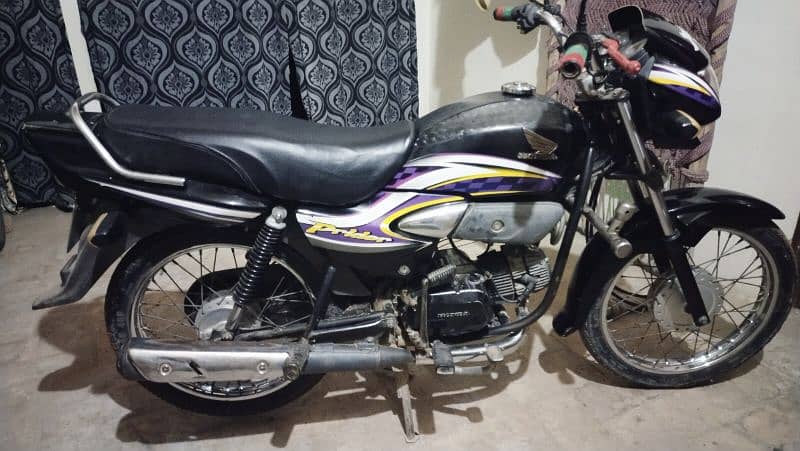 Honda Bike Genuine Prider 1