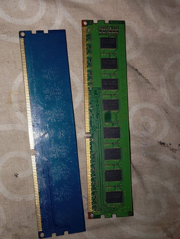 2 sticks  4gb ram ddr3 3