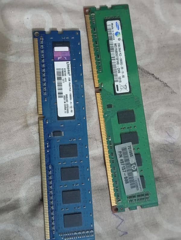 2 sticks  4gb ram ddr3 4