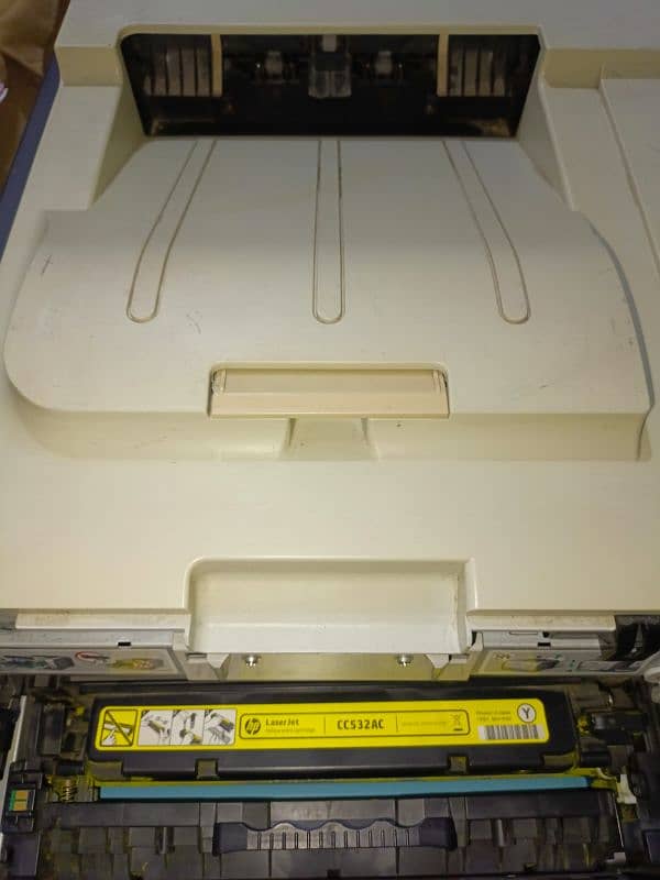 HP COLOR laserjet CP2025 1