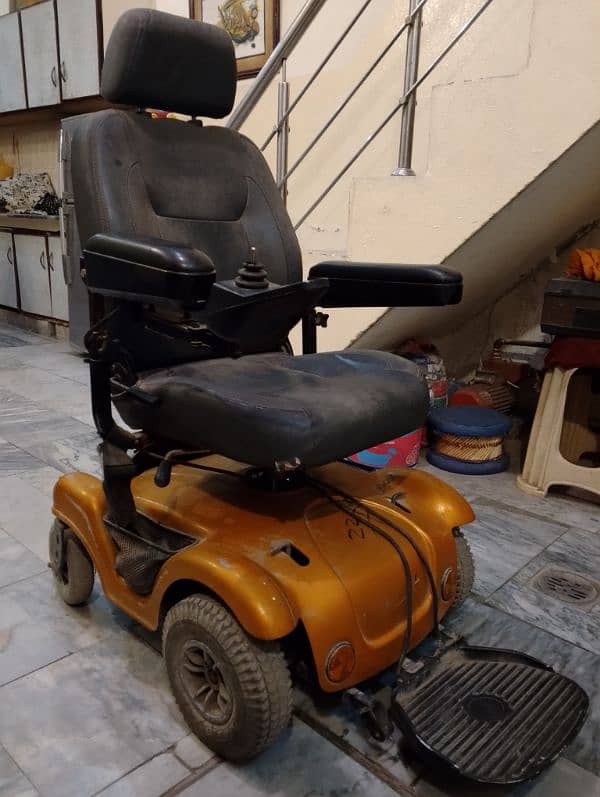 High-Quality Electric Wheelchair – Comfortable & Fully Automatic 5