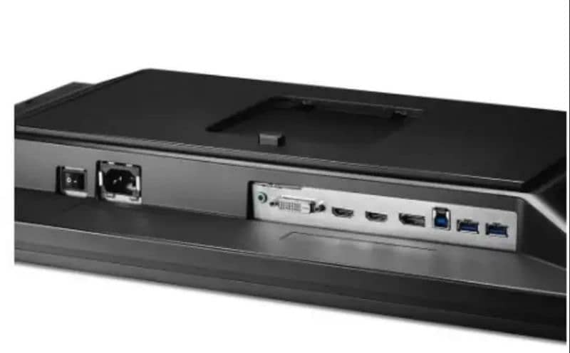 4k LCD 100SRGB+ other computer stuff in Ad 1