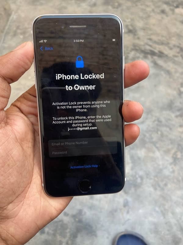 iPhone se 2020 iCloud locked waterpack 0