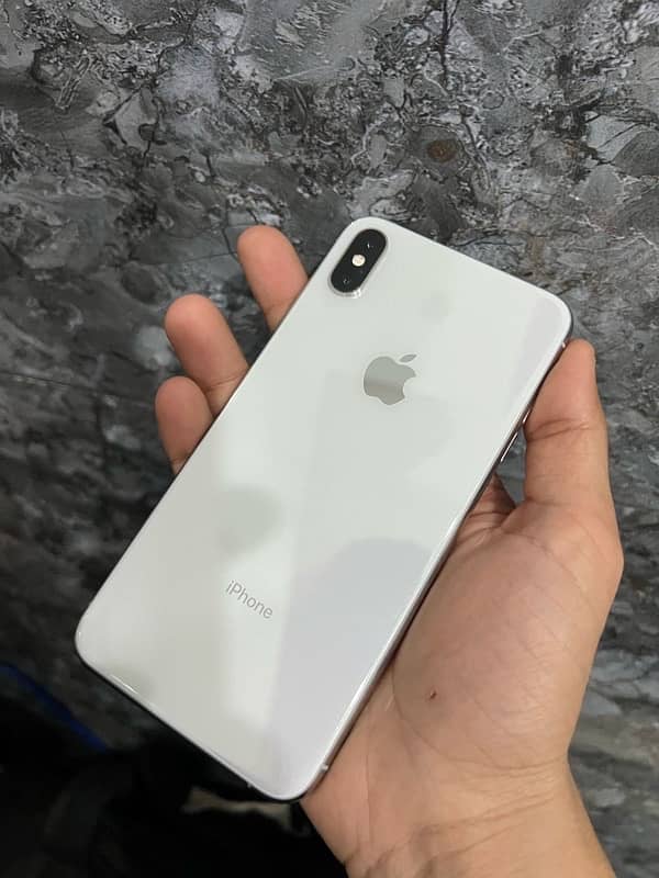 iphone xs max 2