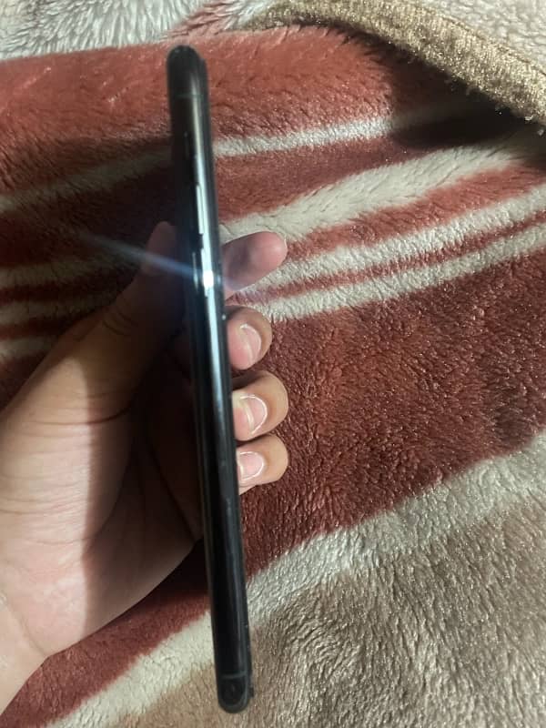 iphone 11 pro max PTA APPROVED 1