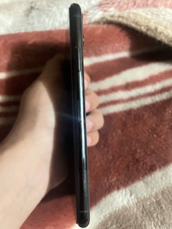 iphone 11 pro max PTA APPROVED 3