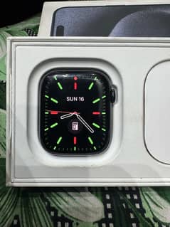 Apple Watch Series 9 45mm - (with apple warranty)