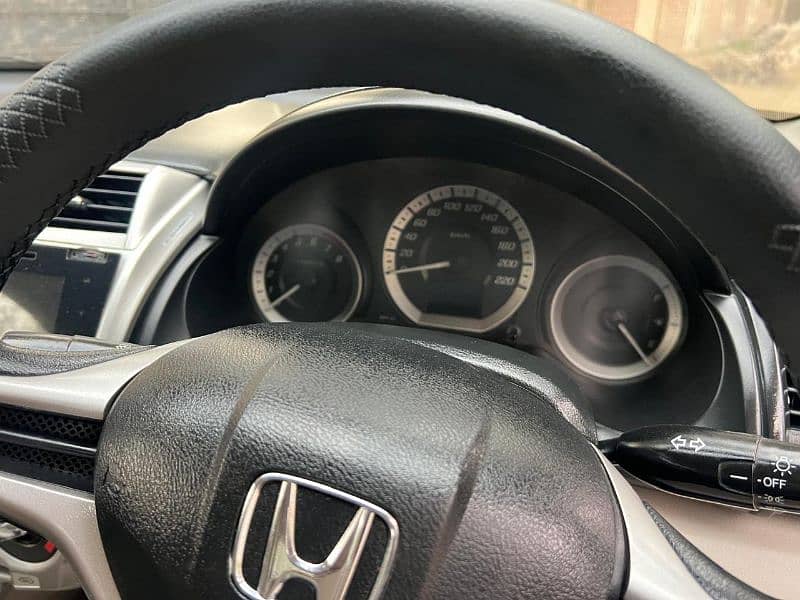 Honda City Aspire 2017 8