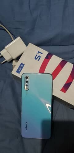 vivo s1 with box 4/128