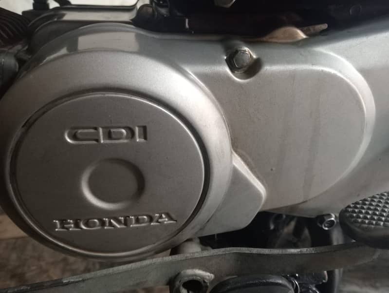 Honda CD 70 2024 6