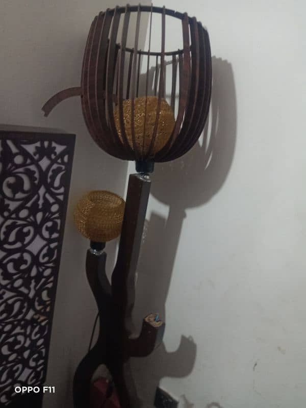 celling Fan and Curtains and wall lamp 9