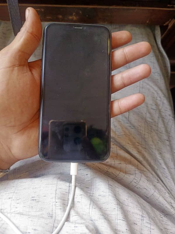 iphone 11 64 GB 10/10 1