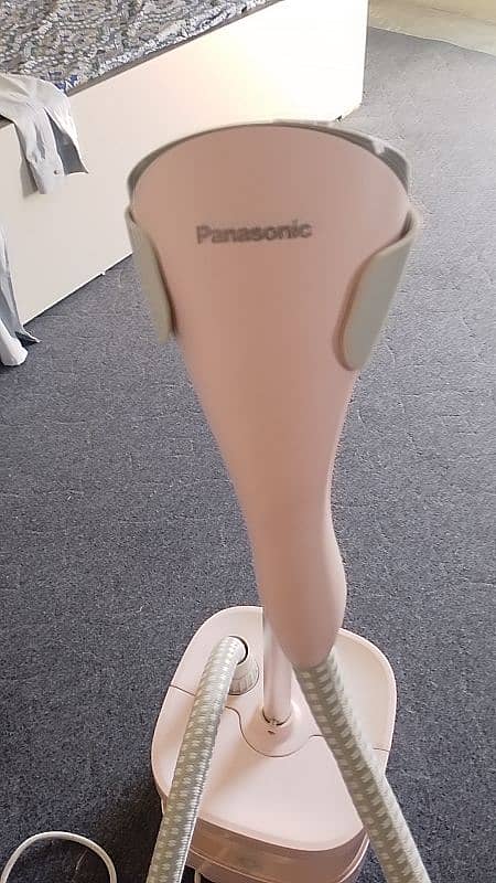 Panasonic garment steamer pink. 03408318776 3