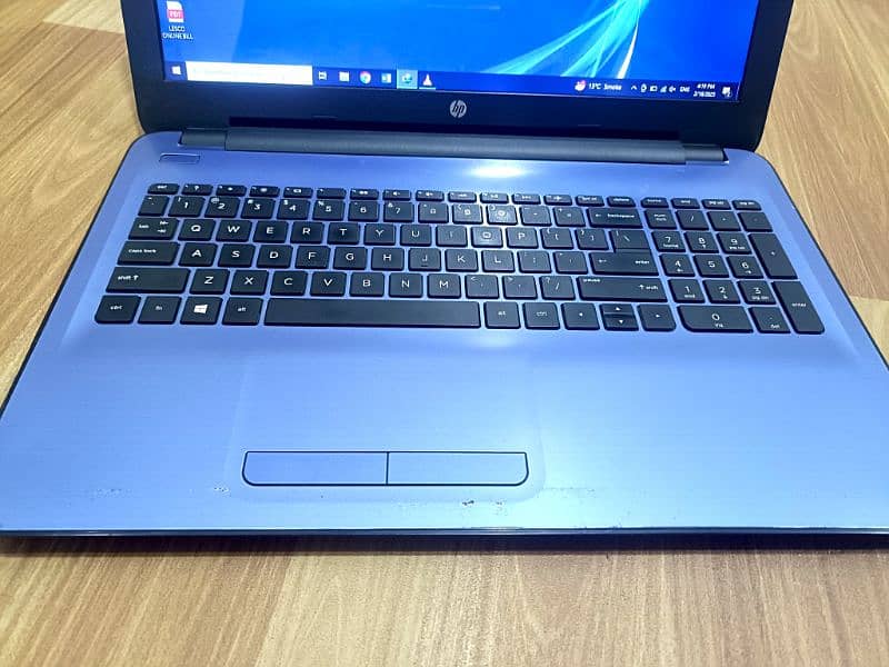 HP Laptop || AMD A8-6410 APU with AMD Radeon R5 Graphics 4