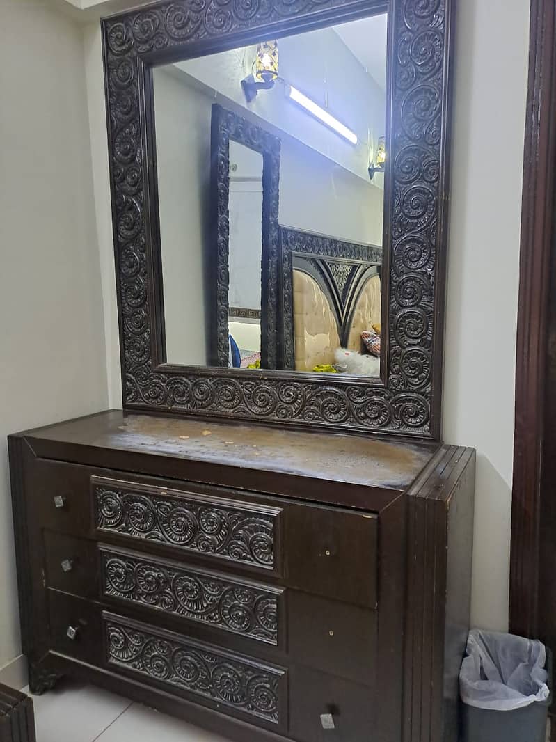 Used Good Quality Furniture 6