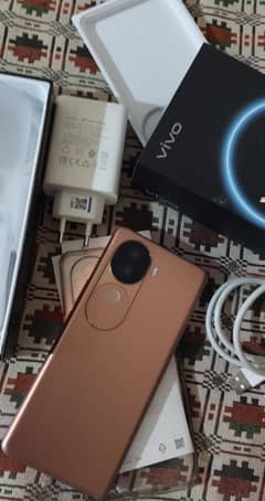 Vivo v40e 5g 8+8/256 GB with box Whatsapp No 03431876752