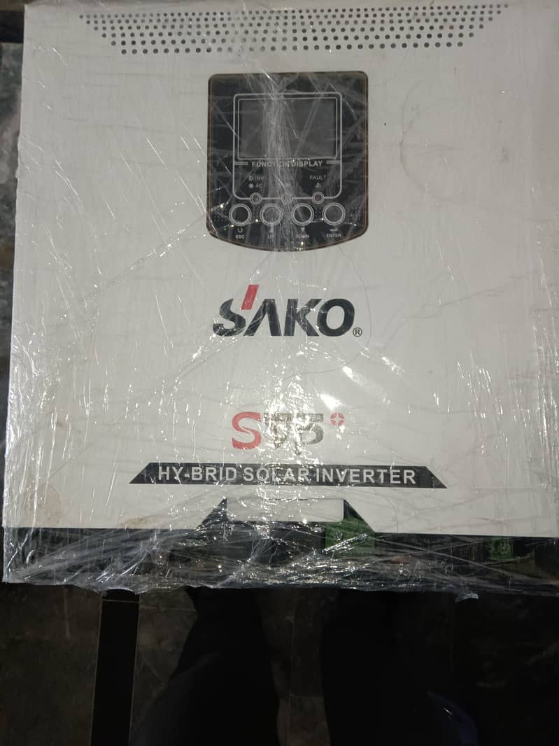 Sako hybrid solar inverter svp 3KW 0