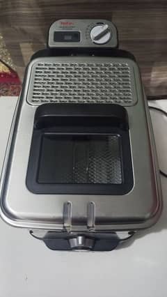 Tefal Oleoclean Deep Fryer with Digital Timer