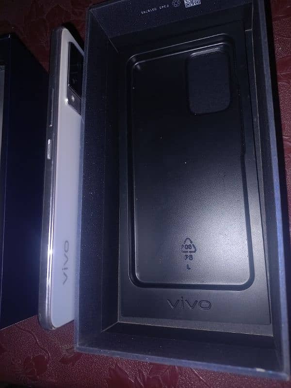 Vivo 21 2