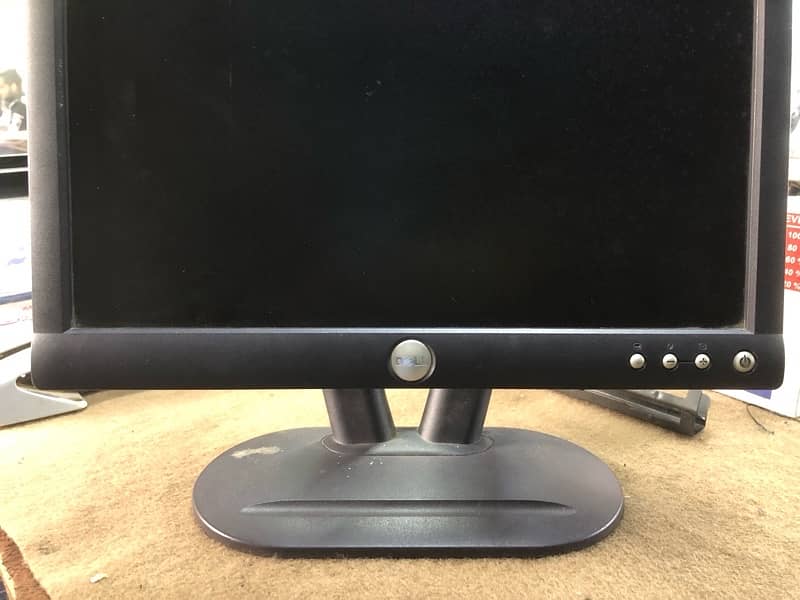 Monitor 19” 0