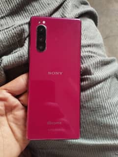 Sony Xperia Mark 5ii pta ofeshal ha 6 64 ma ha