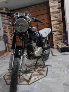 Suzuki GS 150